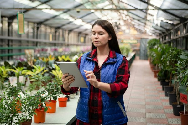 Maximisez votre recherche : maîtriser l'annuaire inverse